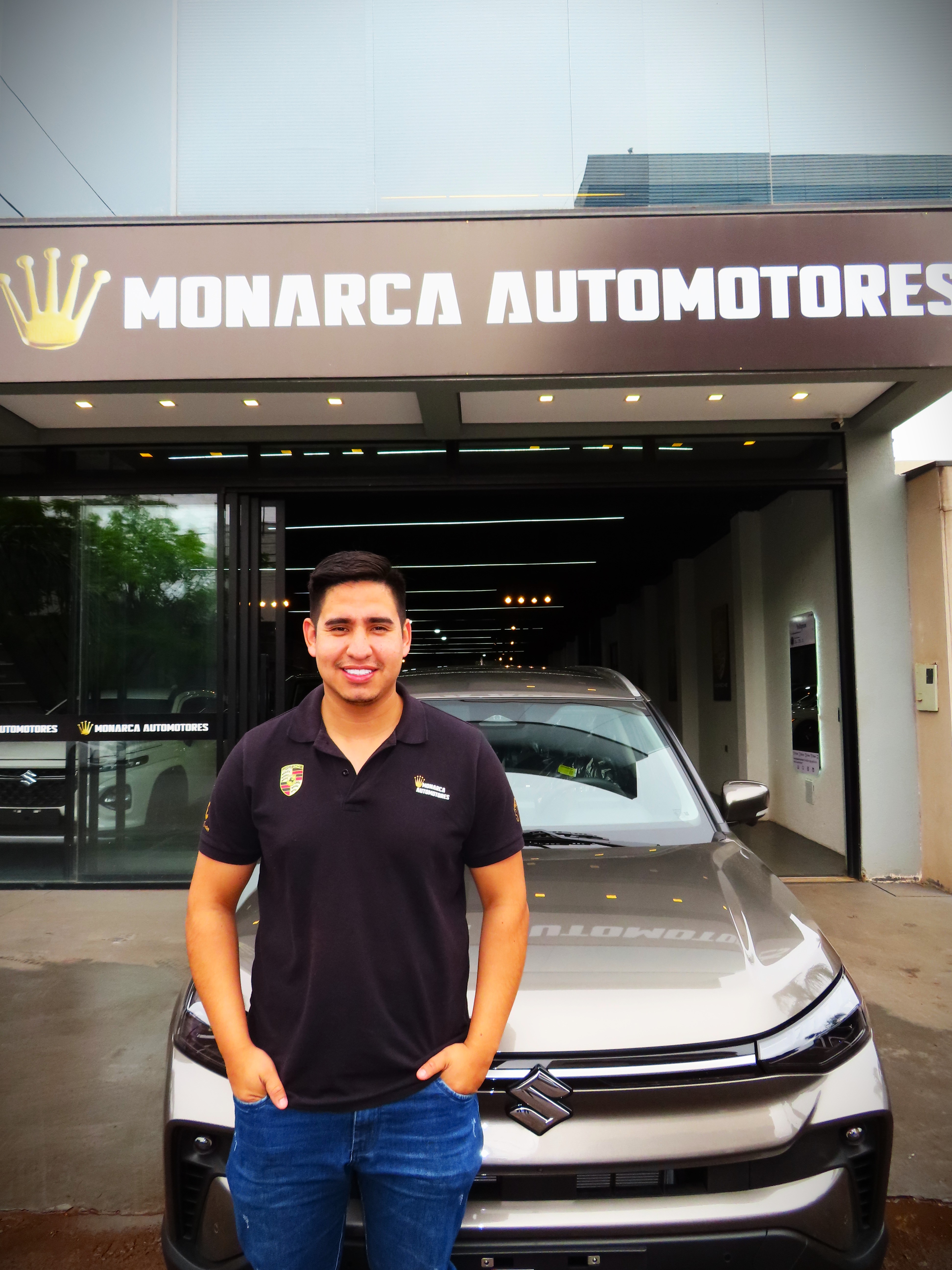 Daniel, vendedor de Monarca Automotores